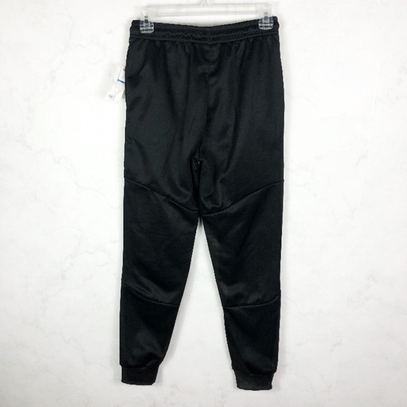 [Real Madrid] - Picture 2 of 2